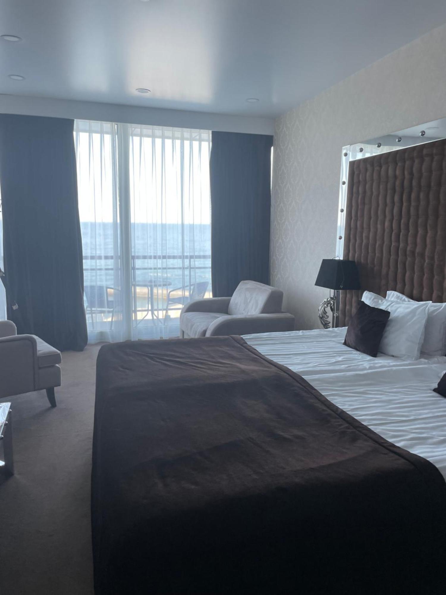 Maristella Marine Residense Hotel Apartment Odessa Exterior foto