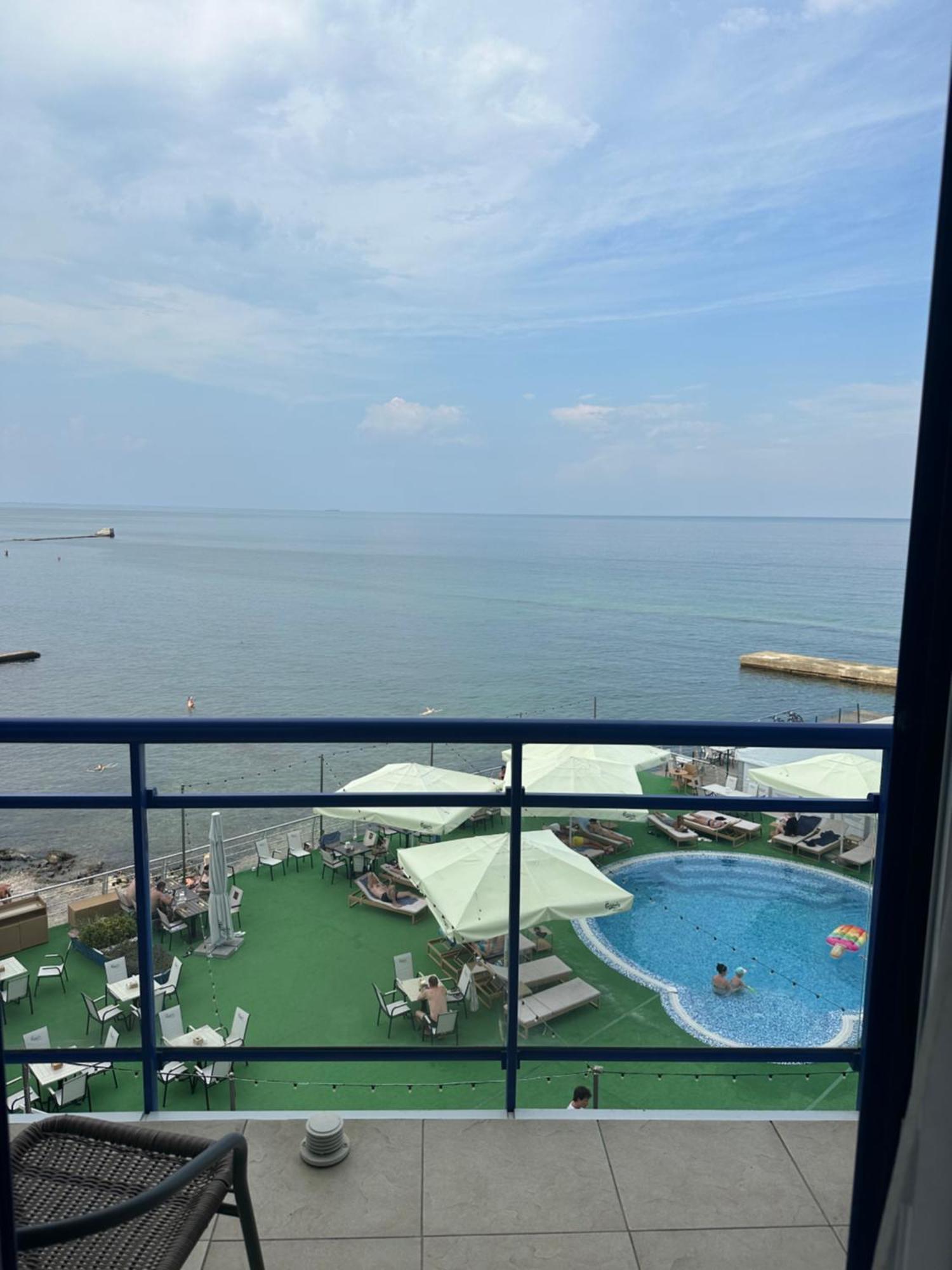 Maristella Marine Residense Hotel Apartment Odessa Exterior foto